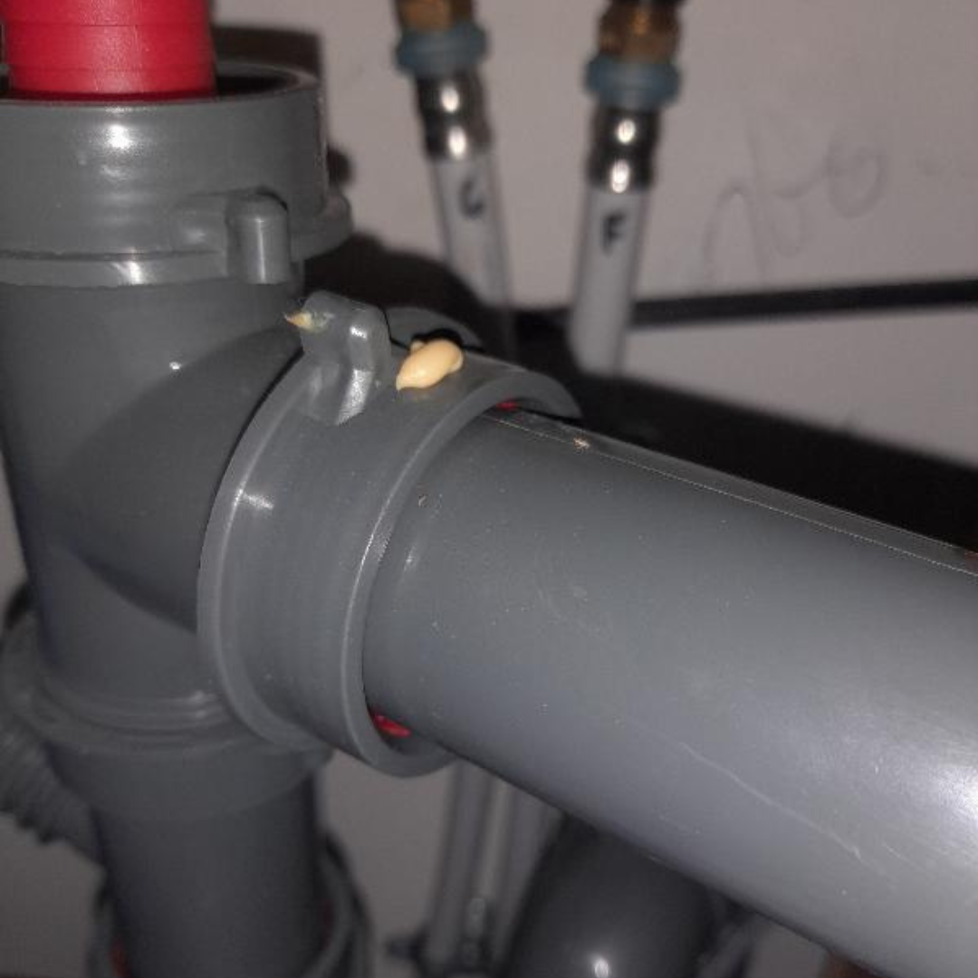 Goutte de gel pour la désinsectisation contre les blattes