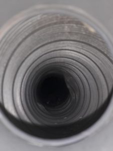 Conduit partie privative brossé grâce au contrat de maintenance VMC